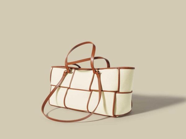 s bag point simple fashion woven large capacity commuter tote cowhide canvas one shoulder handbag6181896
s bag point simple fashion woven large capacity commuter tote cowhide canvas one shoulder handbag6181896