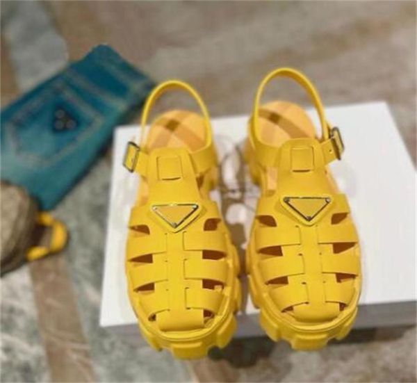 women designer rubber sandals summer slides metal triangle logo sandal retro beach loafers round toe sandas size 35-406379183, Black
women designer rubber sandals summer slides metal triangle logo sandal retro beach loafers round toe sandas size 35-406379183, Black