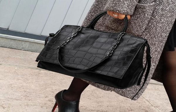 luxury designer bag 2021 new fashion casual crocodile grain leather large capacity chain bag ladies allmatch shoulder handbag4983320
luxury designer bag 2021 new fashion casual crocodile grain leather large capacity chain bag ladies allmatch shoulder handbag4983320