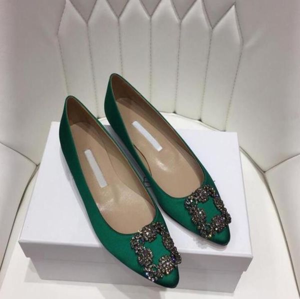 2020 silk flat shoes women slip on wedding crystal shoes rhinestone western stage party shoes woman for ladies pointed toe flats6093749, Black
2020 silk flat shoes women slip on wedding crystal shoes rhinestone western stage party shoes woman for ladies pointed toe flats6093749, Black