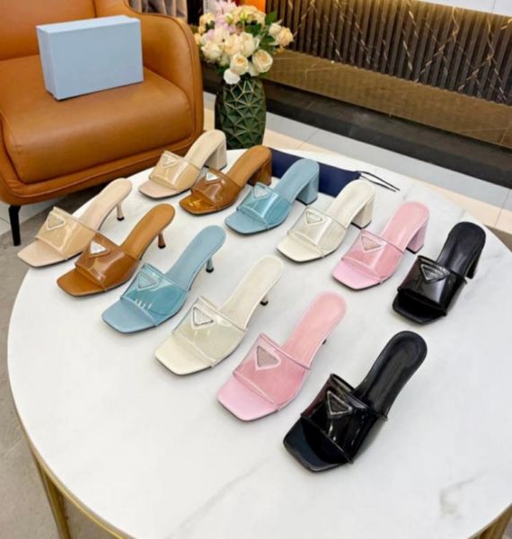 new fashion women039s slippers luxury designer high heels transparent rubber jelly sandals triangle letter flipflops solid col7406433, Black
new fashion women039s slippers luxury designer high heels transparent rubber jelly sandals triangle letter flipflops solid col7406433, Black