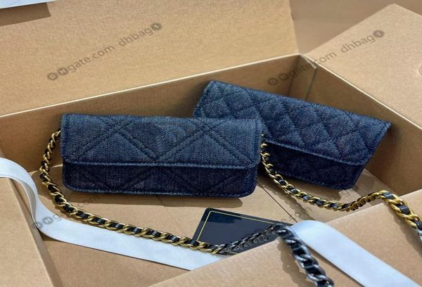 15x8cm womens french 19 woc designer wallets blue denim diamond pattern quilted luxury handbag gold hardware shoulder crossbody co8118989, Red;black
15x8cm womens french 19 woc designer wallets blue denim diamond pattern quilted luxury handbag gold hardware shoulder crossbody co8118989, Red;black