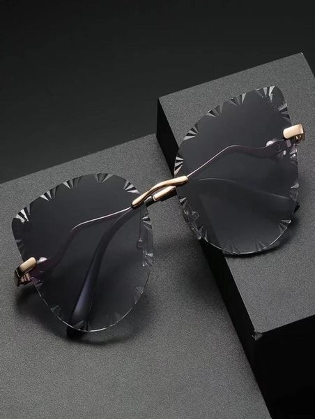 2023 luxury designer men classic brand retro women sunglasses eyewear rays bands metal frame designers sun glasses women19594268825, White;black
2023 luxury designer men classic brand retro women sunglasses eyewear rays bands metal frame designers sun glasses women19594268825, White;black