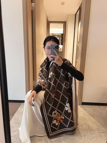 scarf fashion high-end pure cashmere women slim neck long office women shawl warm everything with four seasons, Blue;gray
scarf fashion high-end pure cashmere women slim neck long office women shawl warm everything with four seasons, Blue;gray