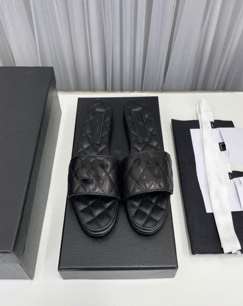 2023 slippers letter jelly summer slippers luxury designer outdoor sandals pool slide beach abrasion summer ladies sandals plus si1731332, Black
2023 slippers letter jelly summer slippers luxury designer outdoor sandals pool slide beach abrasion summer ladies sandals plus si1731332, Black