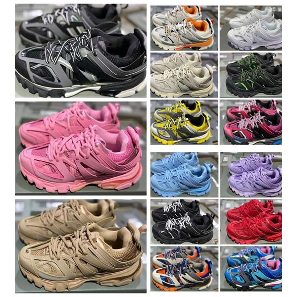 luxury brand designer tripler men women casual shoes track 3 3.0 triple white black sneakers tess.s gomma leather trainer nylon printed plat
luxury brand designer tripler men women casual shoes track 3 3.0 triple white black sneakers tess.s gomma leather trainer nylon printed plat