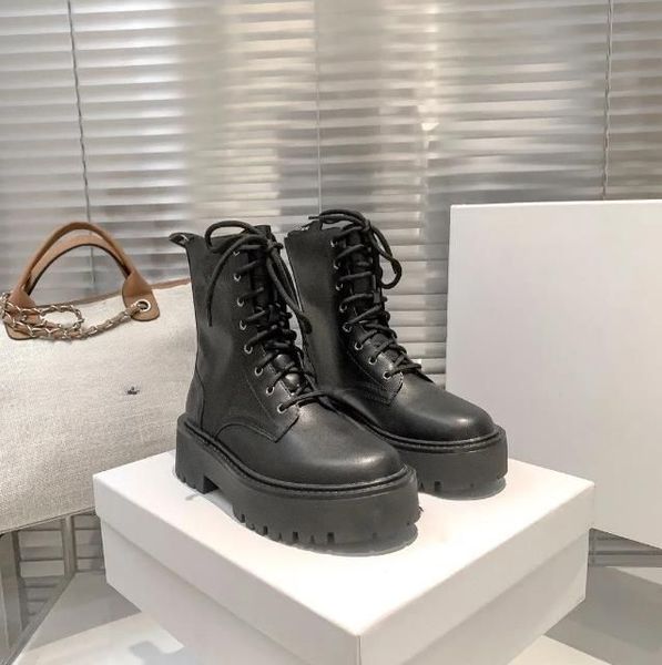 plaid leather ankle boots christmas boots platform slip round flat platform half boots luxury designer high women's chunky rider boots, Black
plaid leather ankle boots christmas boots platform slip round flat platform half boots luxury designer high women's chunky rider boots, Black