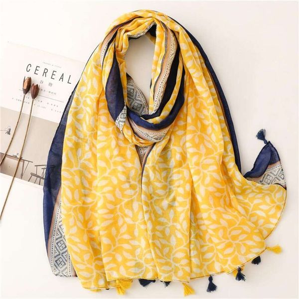 yitao japanese style fresh cotton scarf balinese gauze yellow grape leaf travel shawl woman, Blue;gray
yitao japanese style fresh cotton scarf balinese gauze yellow grape leaf travel shawl woman, Blue;gray