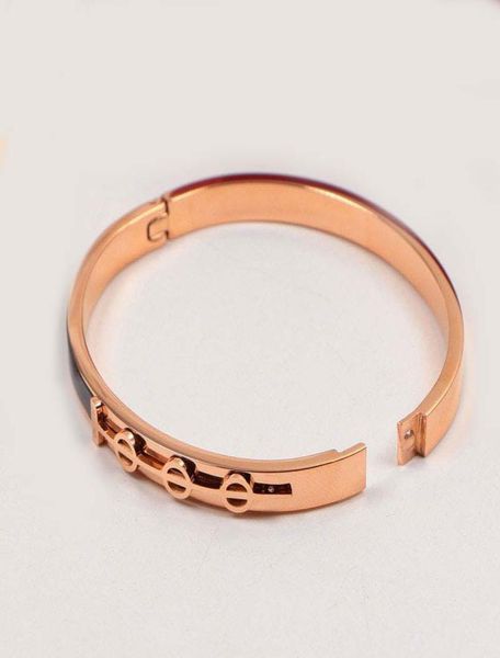 316l titanium steel bangle for women love forever bracelet black letter stereo 18kgp rose gold women wedding jewelry4889445, White
316l titanium steel bangle for women love forever bracelet black letter stereo 18kgp rose gold women wedding jewelry4889445, White