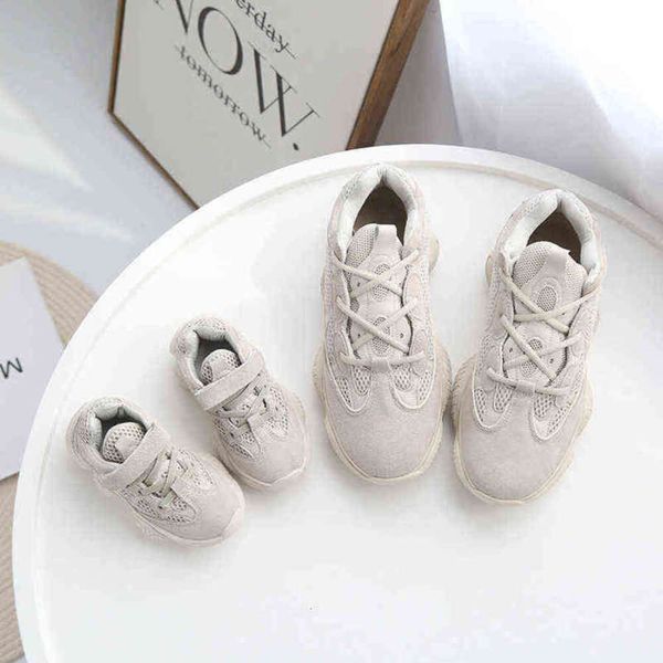children's genuine leather sneakers boys casual shoes 2020 autumn winter new girls boys sports shoes running shoes lightweight g1210, Black;red
children's genuine leather sneakers boys casual shoes 2020 autumn winter new girls boys sports shoes running shoes lightweight g1210, Black;red