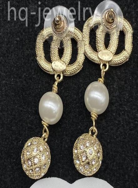 2023 earrings designer for women stud luxury gold heart shape pearl crystal gold double v letter 925s silver jewelry classic 2888219817, Golden;silver
2023 earrings designer for women stud luxury gold heart shape pearl crystal gold double v letter 925s silver jewelry classic 2888219817, Golden;silver
