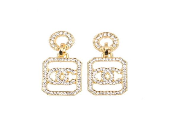 2colors designer earrings stud designers 18k gold plated brand geometry letters fashion women crystal rhinestone earring wedding p4554239, Golden;silver
2colors designer earrings stud designers 18k gold plated brand geometry letters fashion women crystal rhinestone earring wedding p4554239, Golden;silver