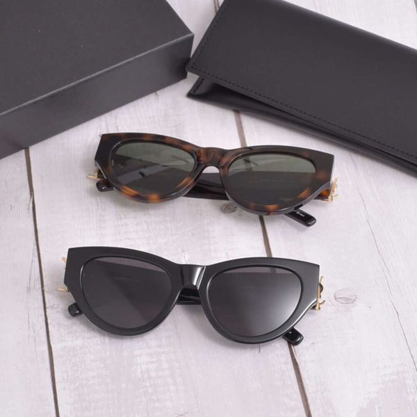 new slm94 fashion personalized glasses women's uv resistant sunglasses, White;black
new slm94 fashion personalized glasses women's uv resistant sunglasses, White;black