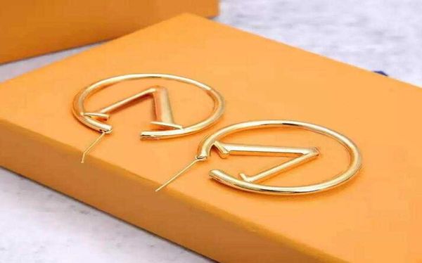 fashion women039s letter simple earrings for women ear stud pendant luxury brand designer jewellery earring party 9471178, Golden;silver
fashion women039s letter simple earrings for women ear stud pendant luxury brand designer jewellery earring party 9471178, Golden;silver