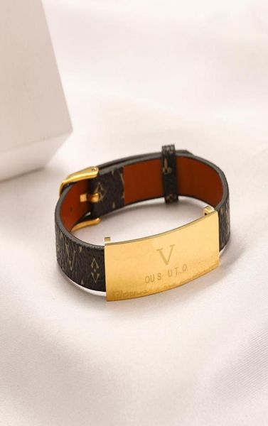 luxury brand bracelet 18k gold bangle designer letter leather bracelet classic party accessories couple family design jewelry gift7388334, Black
luxury brand bracelet 18k gold bangle designer letter leather bracelet classic party accessories couple family design jewelry gift7388334, Black