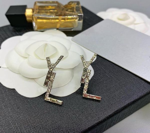 earring stud for womens women designer luxury gold letter ear studs fashion diamond accessories party jewelry wedding gift 23010411359708, Golden;silver
earring stud for womens women designer luxury gold letter ear studs fashion diamond accessories party jewelry wedding gift 23010411359708, Golden;silver