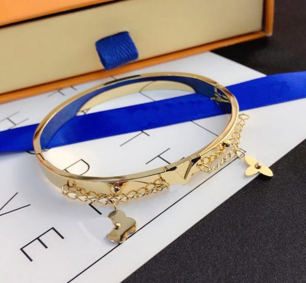 designer bangles bangle luxury charm bracelets women pendant letter jewelry 18k gold plated stainless steel wristband cuff fashion6528331, Black
designer bangles bangle luxury charm bracelets women pendant letter jewelry 18k gold plated stainless steel wristband cuff fashion6528331, Black
