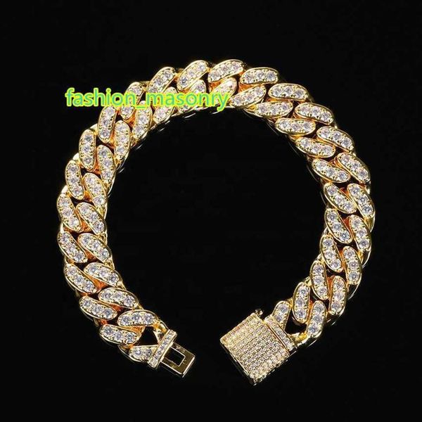 fashion iced out 925 sterling silver 12mm moissanite hip hop moissanite cuban bracelet
fashion iced out 925 sterling silver 12mm moissanite hip hop moissanite cuban bracelet