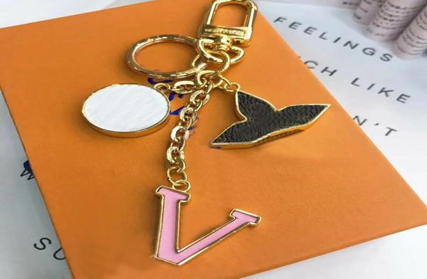 luxury designer keychain fashion classic brand key buckle letter handmade gold key chains mens womens bag pendant who5872672, Silver
luxury designer keychain fashion classic brand key buckle letter handmade gold key chains mens womens bag pendant who5872672, Silver