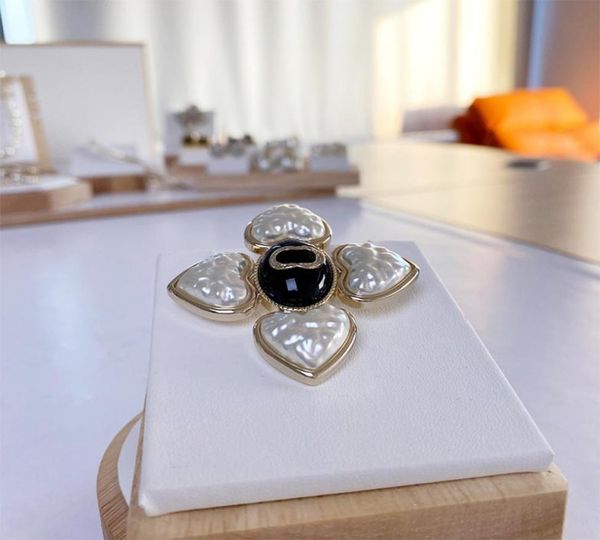 pins pearl broochs designer jewelry wo mens brooch fashion brand letters small sweet wind brooch women pearl love a brooch7896116, Gray
pins pearl broochs designer jewelry wo mens brooch fashion brand letters small sweet wind brooch women pearl love a brooch7896116, Gray