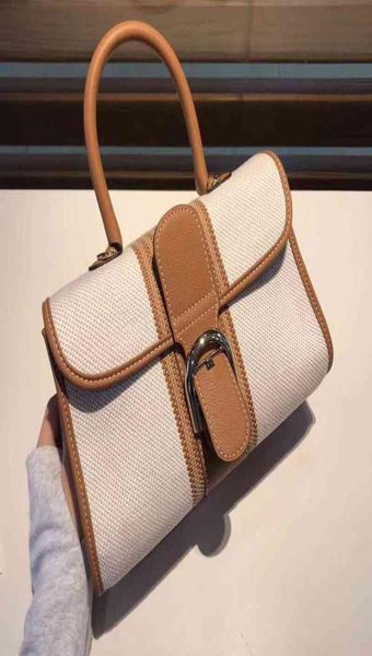 delvauxs woven delvo brillant color matching cowhide canvas single shoulder messenger women039s bag1297546
delvauxs woven delvo brillant color matching cowhide canvas single shoulder messenger women039s bag1297546