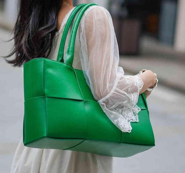 s bags arco tote large capacity leather women039s bag simple sheepskin hand woven fashion and atmosphere portabl7018598
s bags arco tote large capacity leather women039s bag simple sheepskin hand woven fashion and atmosphere portabl7018598