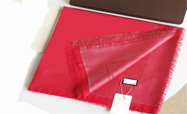 luxury brand scarf fashion desingers shiny gold thread jacquard wool shawls triangle wrap scarves size 140x140cm6482078, Blue;gray
luxury brand scarf fashion desingers shiny gold thread jacquard wool shawls triangle wrap scarves size 140x140cm6482078, Blue;gray