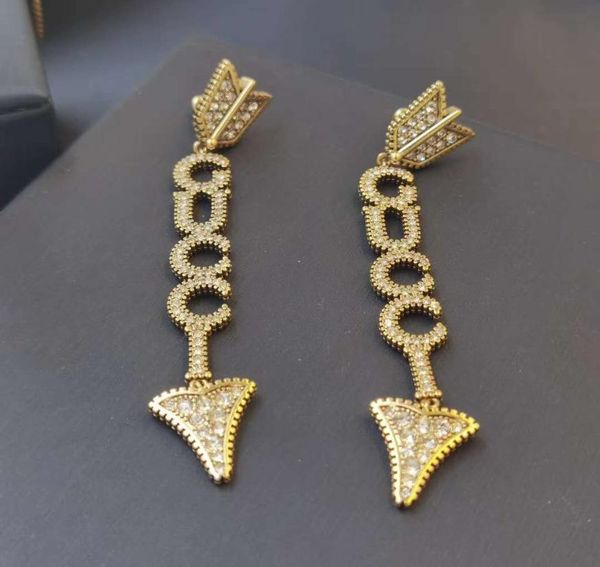 new american and american fashion bracelet necklace style female diamond bracelet earrings necklace6798926, Silver
new american and american fashion bracelet necklace style female diamond bracelet earrings necklace6798926, Silver