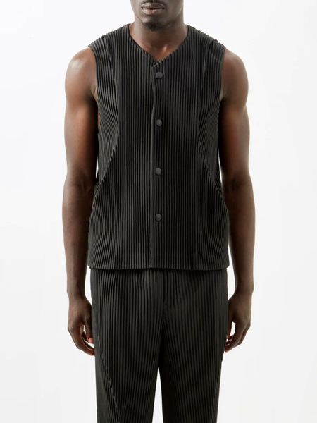 men's vests mi tempio man pleated sleeveless shirt solid singlets button up for men summer harajuku fashion vest aesthetic clothing 230, Black;white
men's vests mi tempio man pleated sleeveless shirt solid singlets button up for men summer harajuku fashion vest aesthetic clothing 230, Black;white