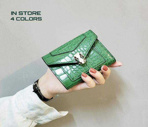 women039s vintage wallet alligator 4 colors money bag retro korean short style multicard case ladies purses money bag credit c5998741, Red;black
women039s vintage wallet alligator 4 colors money bag retro korean short style multicard case ladies purses money bag credit c5998741, Red;black