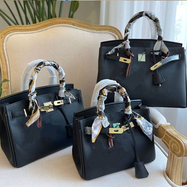 handbag large handbag luxury premium women's shoulder bag shopping bag cowhide grain genuine leather plated gold lock fashion letter ha
handbag large handbag luxury premium women's shoulder bag shopping bag cowhide grain genuine leather plated gold lock fashion letter ha