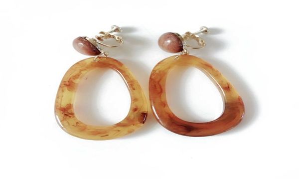 new brown resin teardrop fashion elegant clip earring selling popular pretty lightweight clip earring4829104, Silver
new brown resin teardrop fashion elegant clip earring selling popular pretty lightweight clip earring4829104, Silver