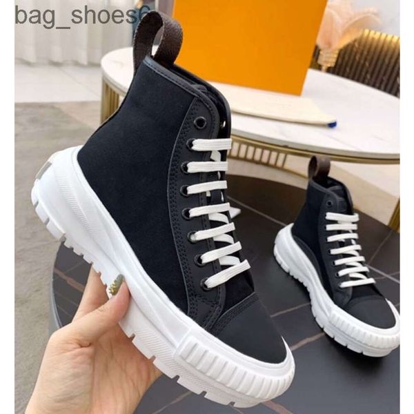 fashion quality mens womens luxurys designers shoes leather sneaker embroidery classic trainers lover trainer sneakers with box dqbag 002, Black
fashion quality mens womens luxurys designers shoes leather sneaker embroidery classic trainers lover trainer sneakers with box dqbag 002, Black