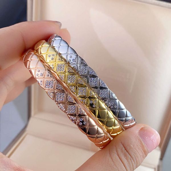 bracelet designer gold high edition coco bracelet with small fragrance home diamond mesh grid cnc men's and women's bracelets plat, Black
bracelet designer gold high edition coco bracelet with small fragrance home diamond mesh grid cnc men's and women's bracelets plat, Black