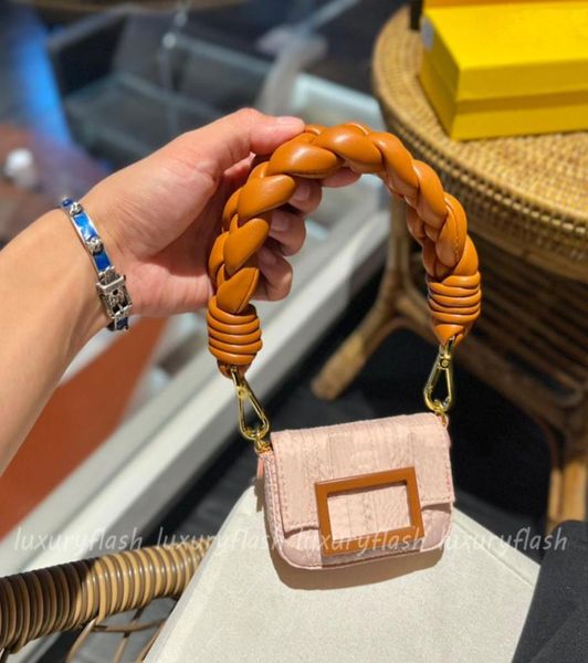 women latest coin bags designer retro handbag small baguette mini clutch chain card bag luxury tote with box5924664, Red;black
women latest coin bags designer retro handbag small baguette mini clutch chain card bag luxury tote with box5924664, Red;black