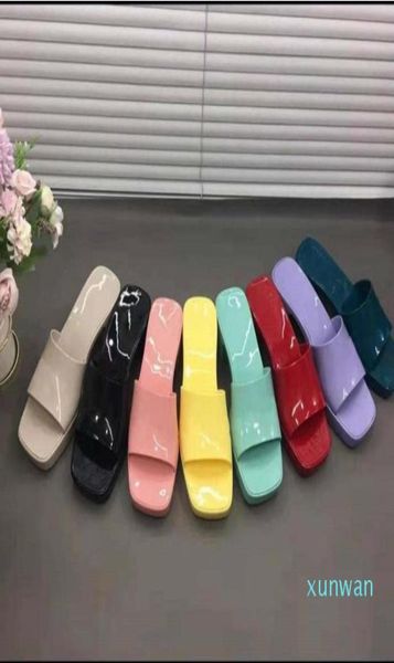 2022woman slipper sandals fashion beach thick bottom slippers platform alphabet lady sandals leather high heel slides slippers1293813, Black
2022woman slipper sandals fashion beach thick bottom slippers platform alphabet lady sandals leather high heel slides slippers1293813, Black