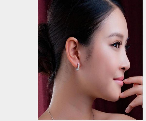 925 sterling silver small hoop earrings with zircon fashion jewelry engagement gift for women good qualityps15514538418, Golden;silver
925 sterling silver small hoop earrings with zircon fashion jewelry engagement gift for women good qualityps15514538418, Golden;silver