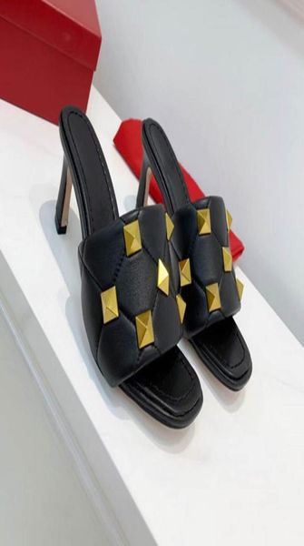 women heeled slippers sandals roman stud flatform slide sandal quilted nappa black light ivory azure summer designer luxury fashio4118121
women heeled slippers sandals roman stud flatform slide sandal quilted nappa black light ivory azure summer designer luxury fashio4118121
