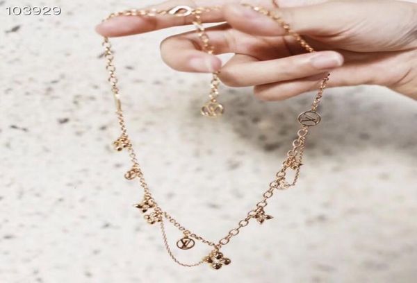 luxury blooming brand desinger s925 sterling silver with 18k gold plated hollow four leaf clover charm chain necklace choker for w6193917
luxury blooming brand desinger s925 sterling silver with 18k gold plated hollow four leaf clover charm chain necklace choker for w6193917