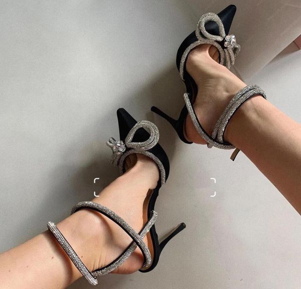 luxury designer sandals leather sole womens high heels 10cm black red blue pink diamond chain decoration banquet women shoes silk 6088133
luxury designer sandals leather sole womens high heels 10cm black red blue pink diamond chain decoration banquet women shoes silk 6088133