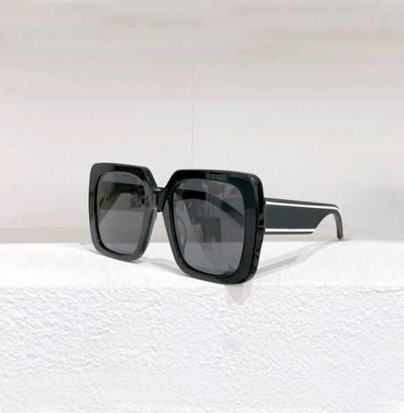 shiny black square sunglasses dark grey lens for women sun glasses sonnenbrille wrap occhiali da sole uv eyewear with box3208679, White;black
shiny black square sunglasses dark grey lens for women sun glasses sonnenbrille wrap occhiali da sole uv eyewear with box3208679, White;black