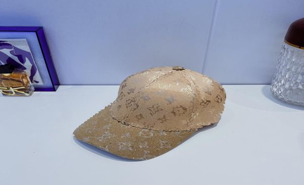 luxury designer hats classic baseball cap fashion retro style sun visor hats for men and women visors social party is very beautif7621318, Blue;gray
luxury designer hats classic baseball cap fashion retro style sun visor hats for men and women visors social party is very beautif7621318, Blue;gray