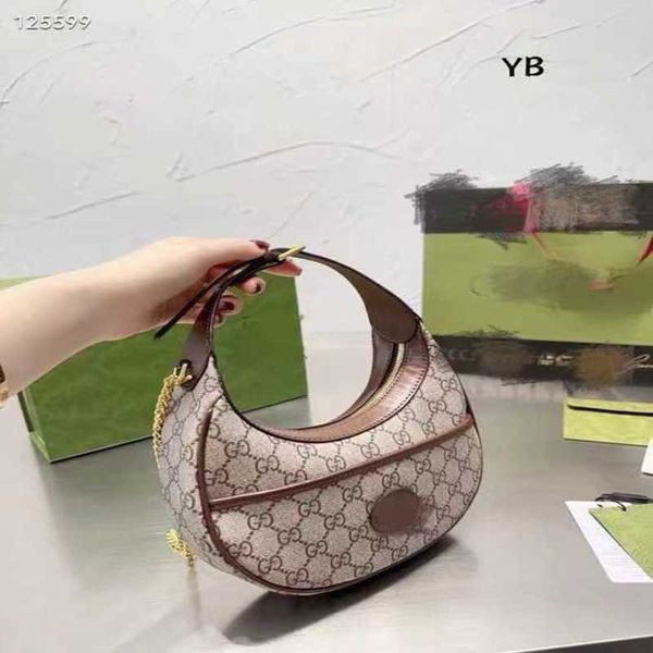 2024 new luxury handbag factory direct sales half moon mini chain carrying straddle backpack underarm crescent
2024 new luxury handbag factory direct sales half moon mini chain carrying straddle backpack underarm crescent
