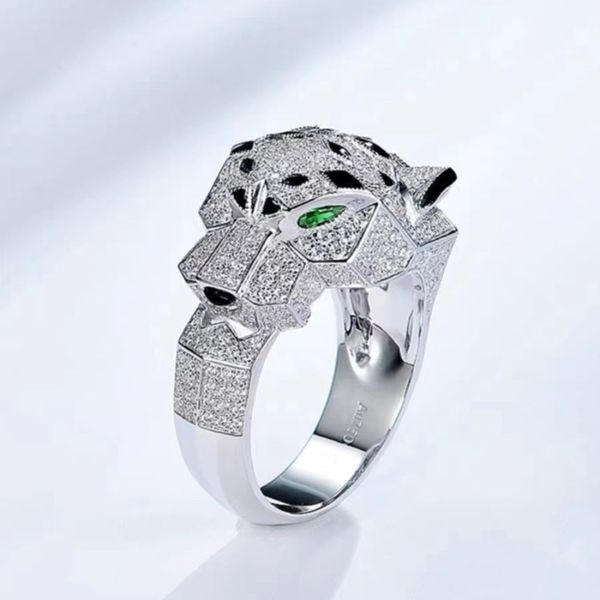 Committed to creating high-quality rings, plated with 18K leopard print full diamond men's and women's rings, exquisite jewelry, Kaka Eurasian rings as party gifts
Committed to creating high-quality rings, plated with 18K leopard print full diamond men's and women's rings, exquisite jewelry, Kaka Eurasian rings as party gifts
