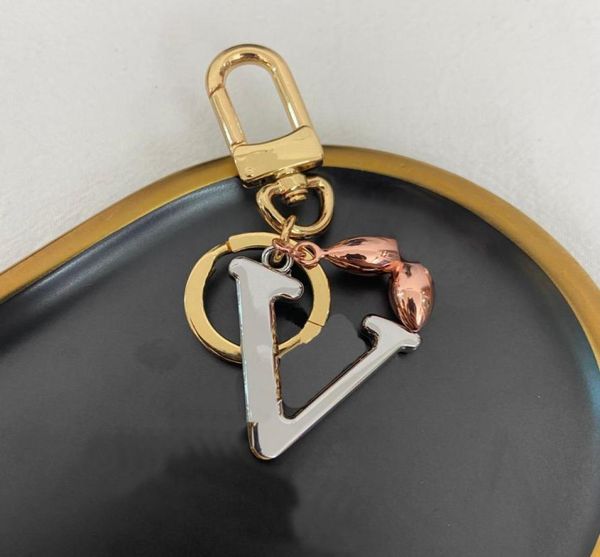 diamond fashion luxury designer keychain full diamonds key buckle flower letter silver detachable keychains mens womens bag pendan2867234
diamond fashion luxury designer keychain full diamonds key buckle flower letter silver detachable keychains mens womens bag pendan2867234