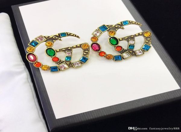 european and american fashion 2020 spring and summer new color diamond double letter earrings luxury custom imported brass plated8325517, Golden;silver
european and american fashion 2020 spring and summer new color diamond double letter earrings luxury custom imported brass plated8325517, Golden;silver