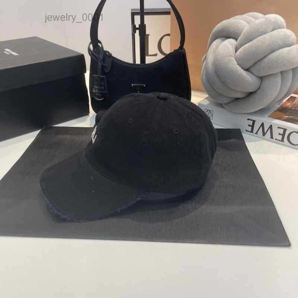 fashion ball caps fashion black and white baseball cap correct letter embroidery ce korean outdoor sports sunshade duck tongue mx0b vdzcvdcv, Blue;gray
fashion ball caps fashion black and white baseball cap correct letter embroidery ce korean outdoor sports sunshade duck tongue mx0b vdzcvdcv, Blue;gray
