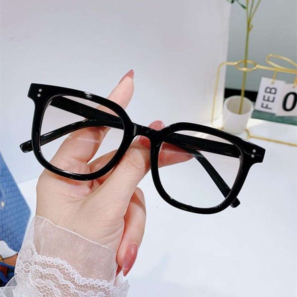 gm sunglasses for men and women glasses short sighted people plain face fashionable anti blue light violet, White;black
gm sunglasses for men and women glasses short sighted people plain face fashionable anti blue light violet, White;black
