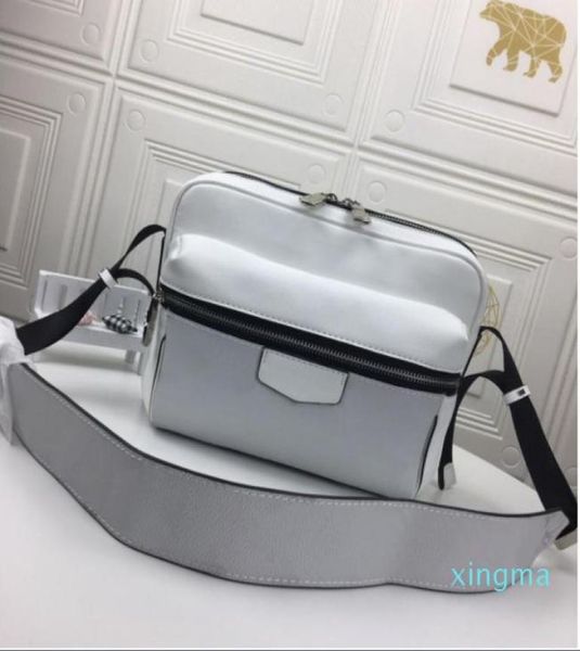 famous classic designer fashion women or men bag messenger bags cross body school bookbag purse2265191
famous classic designer fashion women or men bag messenger bags cross body school bookbag purse2265191