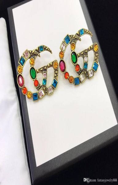 european and american fashion 2020 spring and summer new color diamond double letter earrings luxury custom imported brass plated7464745, Golden;silver
european and american fashion 2020 spring and summer new color diamond double letter earrings luxury custom imported brass plated7464745, Golden;silver